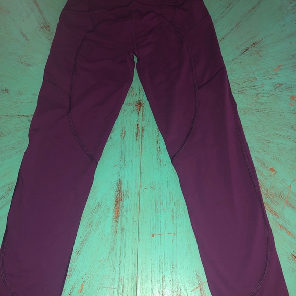 Victoria Secret Leggings purple - Picture 2 of 4